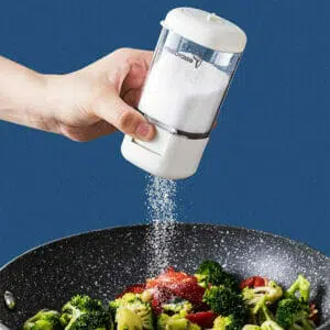 Salt-and-spicy-dispenser-metering-seasoning-jar-
