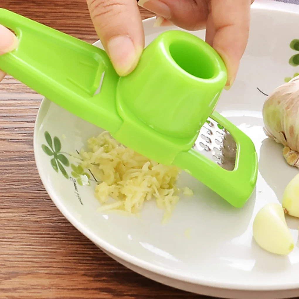 easy-to-use garlic mincer