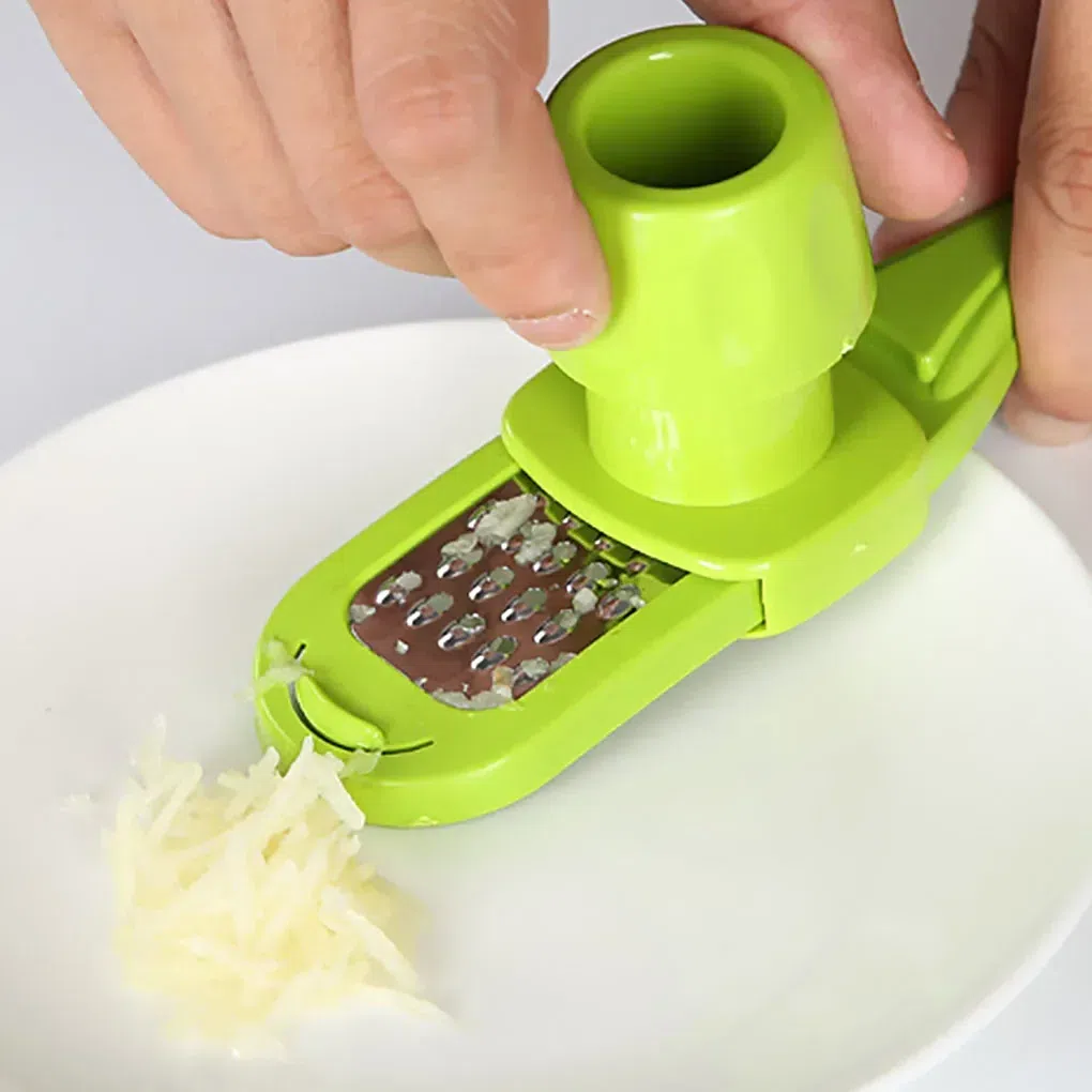 easy-to-use garlic mincer